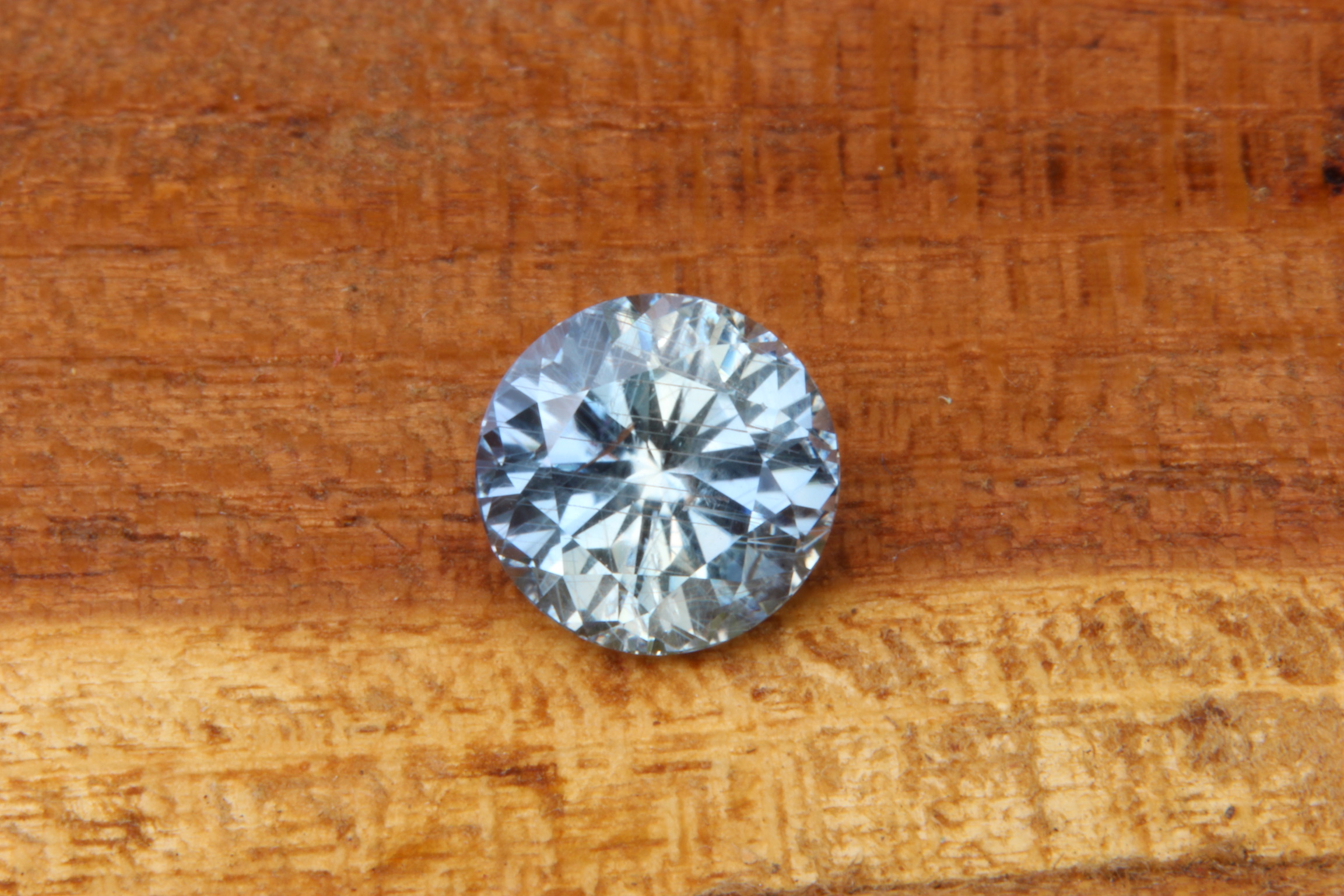 2.8ct White/Blue Parti Sapphire, Tanzania - Image 4